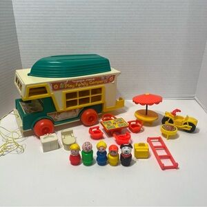VINTAGE Fisher price little people play family camper playset COMPLETE toy